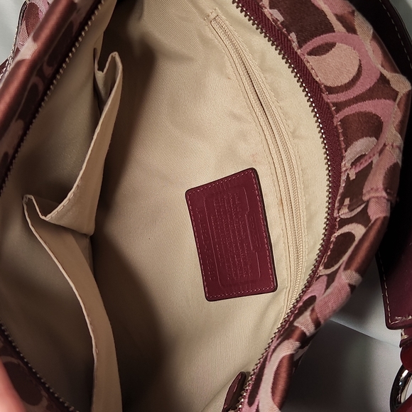 Coach Signature Shoulder Bag - Picture 7 of 7